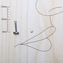 Bylin Cerrahi Çelik Extra Minik Tek Taşlı Piercing (Taş Çapı 1,5mm)-bar uzunluğu 8mm/ 1 Adet