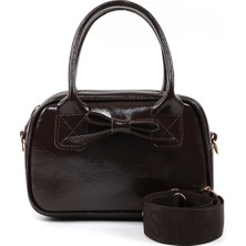 Kırışık Dokulu Kahverengi SHK217 Fiyonklu Suni Deri, Tek Bölmeli, Fermuarlı,kolon Askılı, El, Kol ve Omuz Çantası