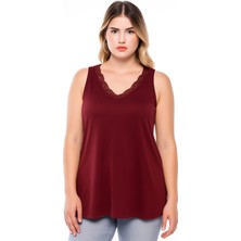 Kadın Büyük Beden Bordo, Ön Arka Dantel Detaylı Kolsuz Viskon Bluz 65N39138
