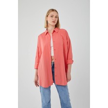 4053 Kadın Tek Cepli Oversize Basic Gömlek Nar