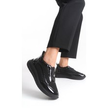 Çaçaroz Ayakkabı Büyük Numara Kadın Yürüyüş ve Spor Ayakkabı Suni Deri Siyah Konforlu Taban Tipi