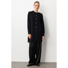 Mizalle Premium Rayon Uzun Düğmeli Siyah Hırka