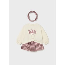 Mayoral Kız Bebek 3’lü Takım (1-4 Yaş) – Meyve Baskılı Sweatshirt, Ekose Etek ve Bandana
