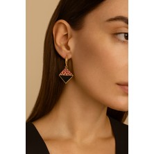 Geometrik Desenli Mine Küpe – Mor & Siyah Detaylı