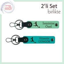 Futbol Topuna Vuruş Temalı Minimalist Hediyelik, Erkek Sevgiliye Anahtarlık, Açık Yeşil-Koyu Turkuaz