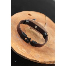 Siyah Deniz Çapalı Çelik Aksesuarlı Kahverengi Deri Erkek Bileklik - Lisinya