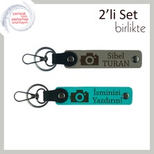 Kamerayla Başlayan Hatıra, Fotoğraf Makinesi Desenli Isimli 2’li Anahtarlık Seti, Kül Gri-K Turkuaz
