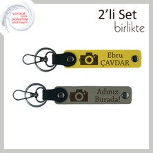 Karelerdeki Aşk Için, Kamera Desenli, Isme Yazılabilir 2’li Anahtarlık Hediyesi, Sarı-Kül Gri