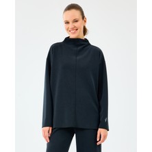 Skechers Kadın Asimetrik Turtleneck Siyah Sweatshirt Düz Desenli Rahat Kesim