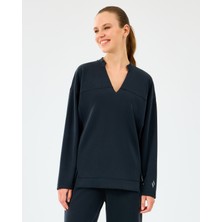 Skechers W Soft Touch V Neck Asymmetric Sweatshirt Kadın Siyah Sweatshirt S2520064-3817