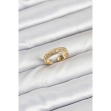 Pirinç Gold Renk Zirkon Taşlı Kutup Yıldızı Model Kadın Yüzük - TJ-BYK3898