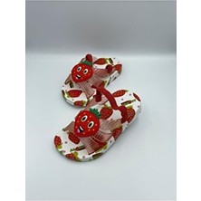 Gezer Kız Bebe Sandalet Terlik Kırmızı Renk Yaz Sezonu İçin Hafif ve Konforlu Tasarım