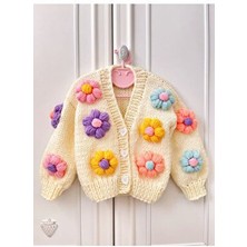 Bilgem Butik El Örgüsü Çocuk-Bebek Hırka Bej Renkli Çiçek Desenli Uzun Kol Örme Kumaş Regular Kalıp