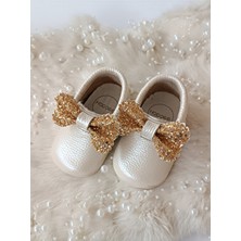 Hodore Krem Hakiki Deri Bebek Mokasen Şık Tasarım ve Kolay Giydirme Özelliğiyle