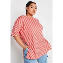 Büyük Beden Bisiklet Yaka Kısa Kollu Yırtmaç Detaylı T-Shirt 303127