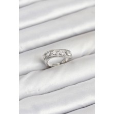 Pirinç Gümüş Renk Zirkon Taşlı Kadın Yüzük - EBJ250927W37960