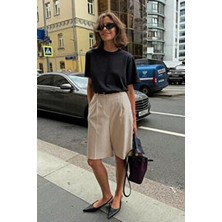 Bej Pileli Kadın Bermuda Şort MG2483