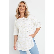 Stil Diva Kadın Büyük Beden Kısa Kollu Bisiklet Yaka Yanları Yırtmaçlı Metalik Baskılı T-Shirt