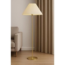 Lunora Krem Kırma Şapkalı Lambader – Metal Gövde, Klasik Salon ve Oturma Odası Aydınlatması