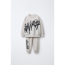 Erkek Çocuk Pamuklu Graffiti Baskılı Sweatshirt ve Eşofman Alt Takım
