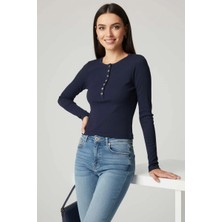 Çıtçıt Detaylı Bluz Lacivert T4343