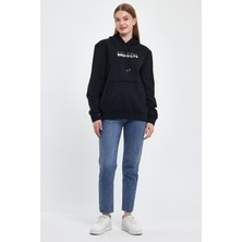 Kadın Kapşonlu Rahat Kalıp Içi Polarlı 3 Iplik  W. Brooklyn Baskılı Swetashırt SPR24SWK04