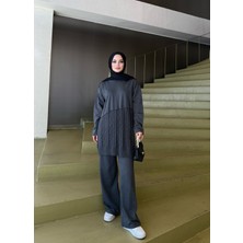 Çapraz Saç Örgülü Triko Takım