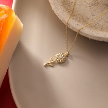 925 Ayar Gümüş Papatya Çiçeği Nisan Ayı Doğum Taşı Kolyesi