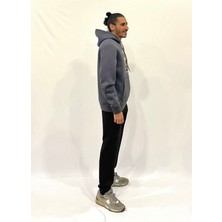 Erkek Kapşonlu Rahat Kalıp Içi Polarlı 3 Iplik N Baskılı Sweatshırt SPR24SW06