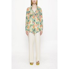 Beyaz Zemin Renkli Güllü Bol Kesim Gömlek 10761