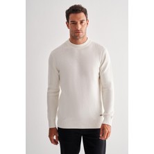 Açık Krem Yarım Balıkçı Yaka Uzun Kol Cepsiz Comfort Fit Casual Pamuklu Triko Kazak 1012255203