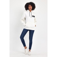 Kadın Kapşonlu Rahat Kalıp Içi Polarlı 3 Iplik Tokyo Baskılı Sweatshırt SPR24SWK05