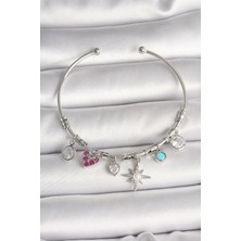 Pirinç Gümüş Renk Sallantı Zirkon Taşlı Kutup Yıldız Figür Kalp Detay Charm Kadın Bileklik