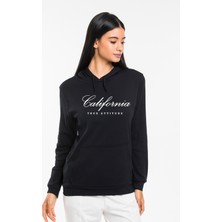 Kadın Kapşonlu Rahat Kalıp Ince El Yazılı Californıa Baskılı Swetashırt SPR24SWK121