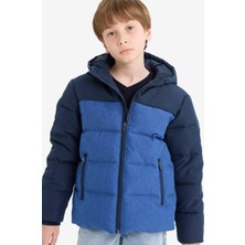 DeFacto Erkek Çocuk Su Geçirmez Kapüşonlu Fermuarlı Şişme Mont E9346A825WN