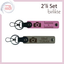 Miawiki Anılarla Dolu Her Anahtar, Kamera Motifli, Kişisel 2’li Anahtarlık Hediyesi, Pembe-Kül Gri