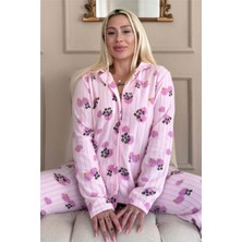 Pati Desenli Önden Düğmeli Peluş Polar Pijama Takımı