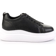 Siyah Beyaz  Kadın Sneaker K01377023909