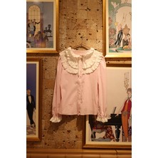 Pamuklu Uzun Kollu Fırfırlı Dik Yaka Güpür Detaylı Gömlek