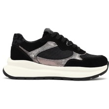 Kadın Siyah Bağcıklı Kalın Tabanlı Deri Sneaker 25AFD221014