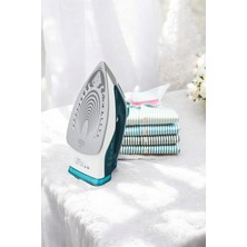 Seramik Tabanlı 2000W Buharlı Ütü, Şık Mavi Renk, Kolay Kullanımlı ve Etkili Performans