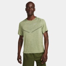 Nike DM4753 326 Dri-Fit Adv Techknit Ultra Erkek Yeşil Koşu T Shirt