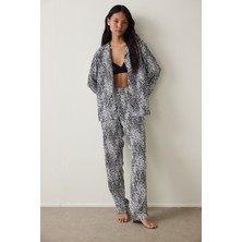 Kırık Beyaz Angie Çizgili Gömlek Yaka Uzun Kollu Pijama Takımı