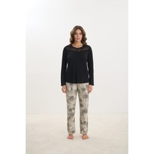 Kadın Siyah Üst Dantel Detaylı Uzun Kollu Bisiklet Yaka Desenli Alt Pijama Takımı C4T1N261