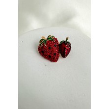 Kırmızı Taş Detay Mineli Ikili Çilek Broş (3cm)