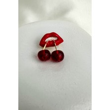 Mineli Kırmızı Dudak Detay Kiraz Broş (3cm)