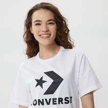 Converse Go-To Star Chevron Standard-Fit Unisex Beyaz Günlük T-Shirt.102