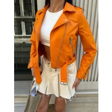 Kemer Detaylı Suni Deri Kadın Ceket