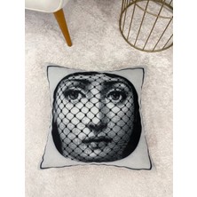 Brillant Açık Gri Fornasetti Lina Cavalieri Yüz Temalı Kırlent Kılıfı 45X45