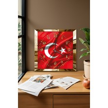 Gold Çerçeveli Türk Bayrağı  Temalı Dekoratif Mdf Duvar Saati
